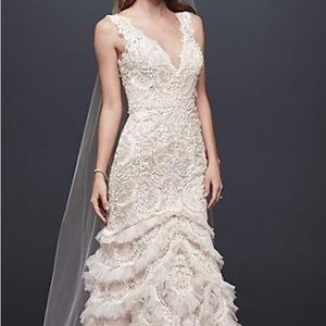 David’s Bridal, Wedding Dress, Mermaid (Trumpet)Style, Size 10, Off White